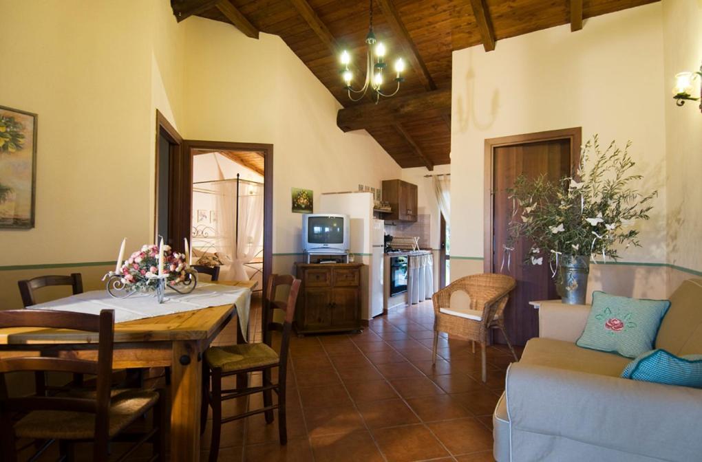 Agriturismo Poggio Di Maremma Pescia Romana Eksteriør bilde